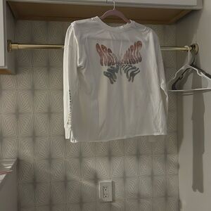 White Abrecrombie long sleeve shirt